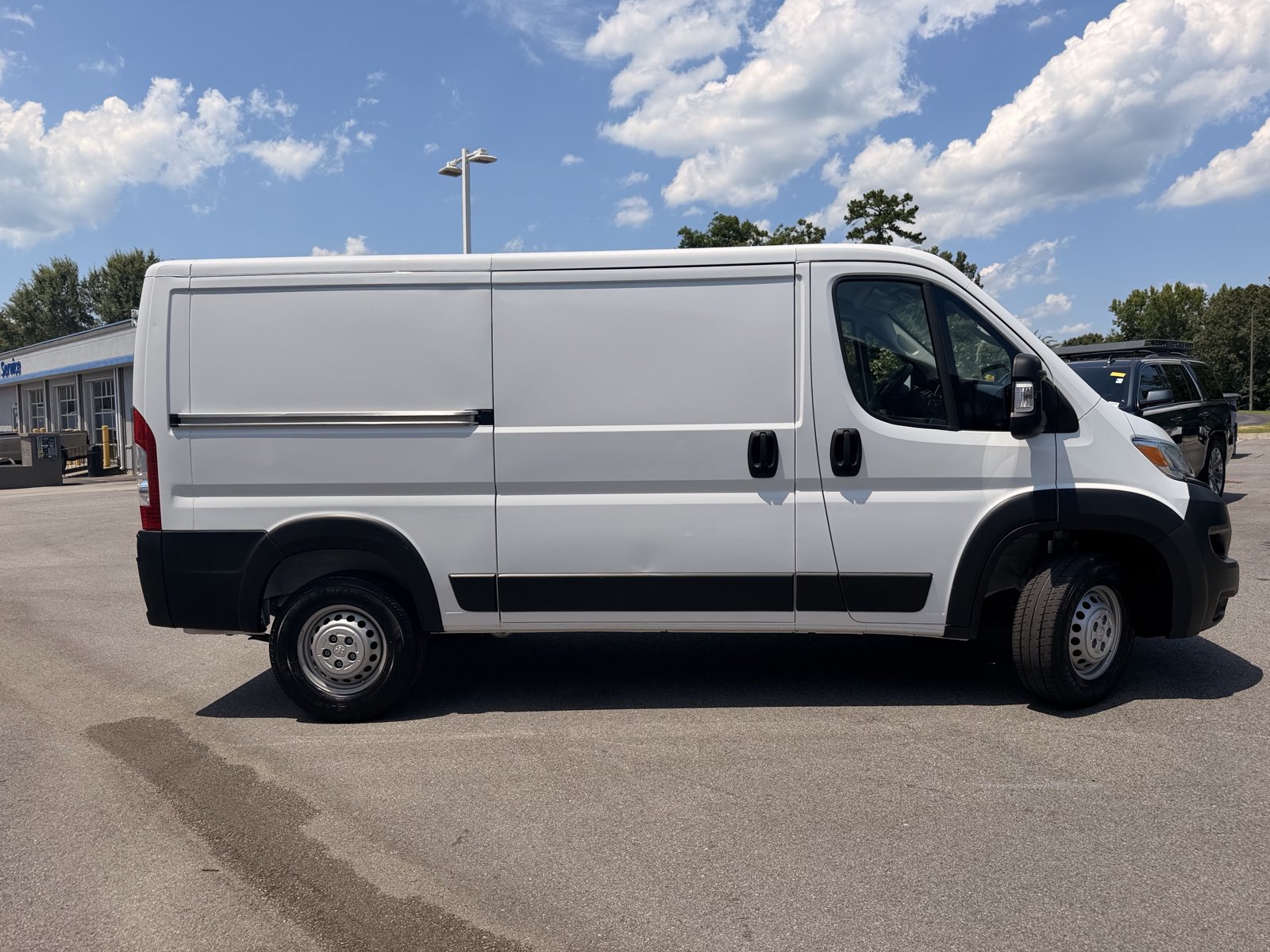 Used 2025 RAM ProMaster 2500 w/ Convenience Group FWD image 23