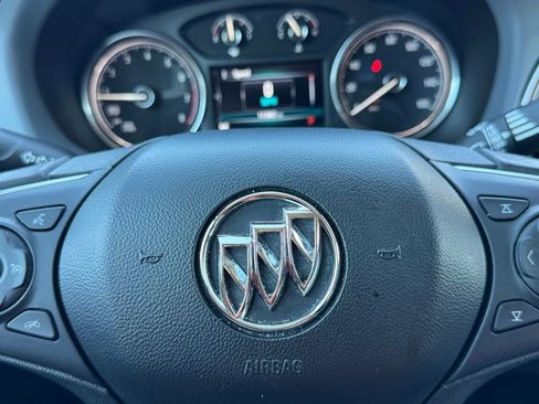 Used 2019 Buick Enclave Essence image 29