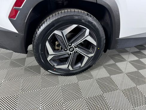 Used 2024 Hyundai Tucson Limited image 36