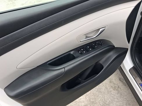 Used 2025 Hyundai Tucson SEL FWD image 13