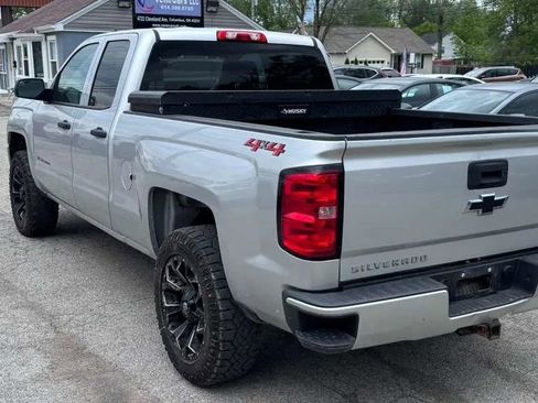 Used 2018 Chevrolet Silverado 1500 Custom w/ Custom Value Package AWD/4WD image 3