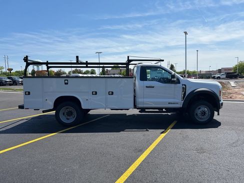 New 2025 Ford F550 4x4 Regular Cab Super Duty image 5
