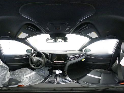 New 2026 Toyota Camry SE image 33