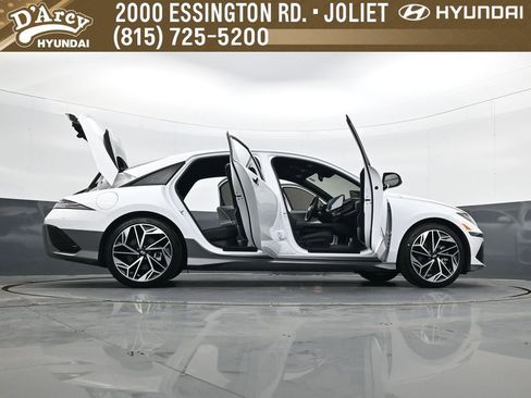 Certified 2025 Hyundai Ioniq 6 SEL image 33