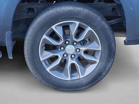 Used 2020 Chevrolet Silverado 1500 LT w/ Texas Edition RWD image 10