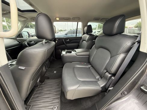 Used 2023 INFINITI QX80 Luxe w/ All-Season Package RWD image 32