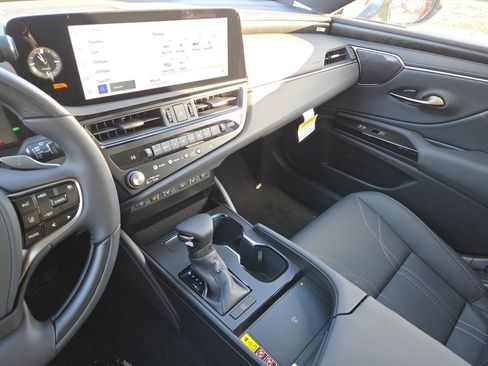 New 2025 Lexus ES 350 Ultra Luxury image 39