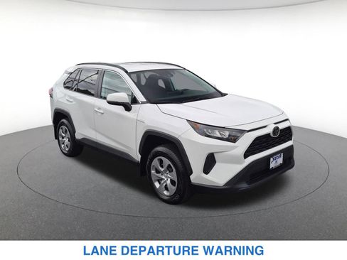 Used 2021 Toyota RAV4 LE w/ Carpet Mat Package (TMS) AWD/4WD image 3