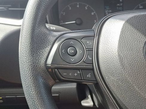 Used 2025 Toyota Corolla LE FWD image 19