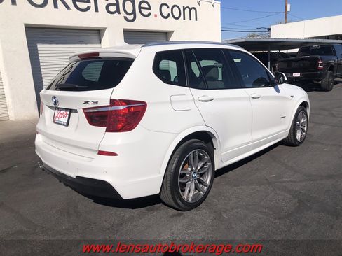 Used 2017 BMW X3 xDrive28i image 8