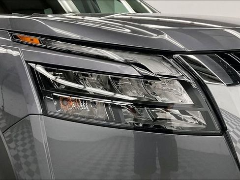 New 2025 Nissan Pathfinder Platinum w/ Cargo Package image 14
