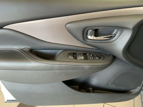 Used 2023 Nissan Murano SV w/ SV Midnight Edition Package AWD/4WD image 10