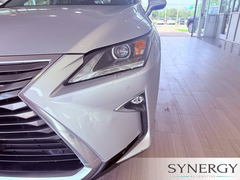 Used 2019 Lexus RX 350 FWD w/ Premium Package image 10