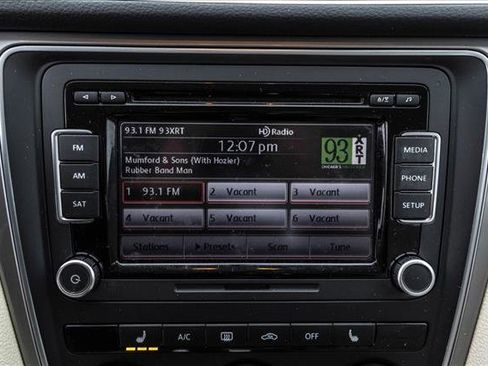 Used 2015 Volkswagen Passat 1.8T Wolfsburg Edition image 14