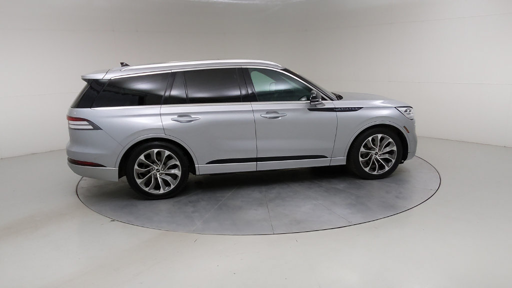 Used 2023 Lincoln Aviator Grand Touring w/ Equipment Group 301A AWD/4WD image 14