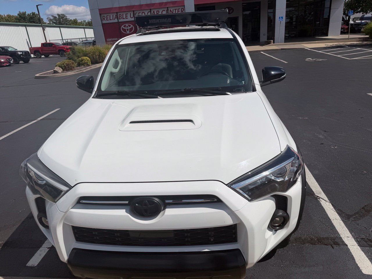 Used 2020 Toyota 4Runner Venture w/ Moonroof Package AWD/4WD image 6