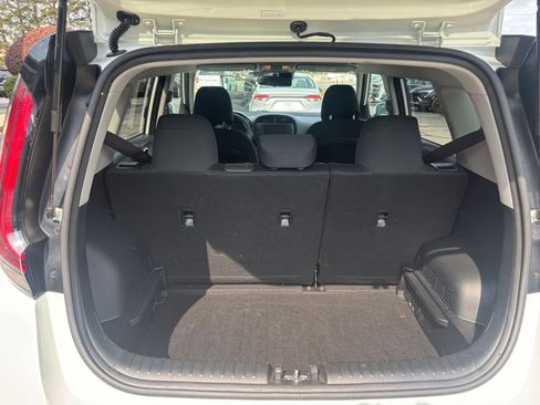 Used 2025 Kia Soul LX w/ LX Technology Package image 30
