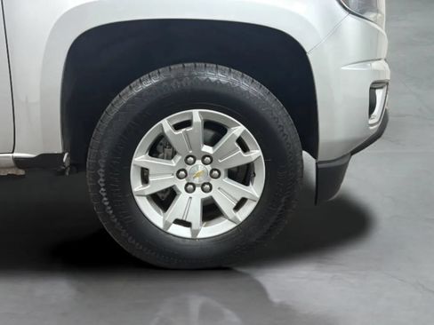 Used 2020 Chevrolet Colorado LT w/ LT Convenience Package AWD/4WD image 23