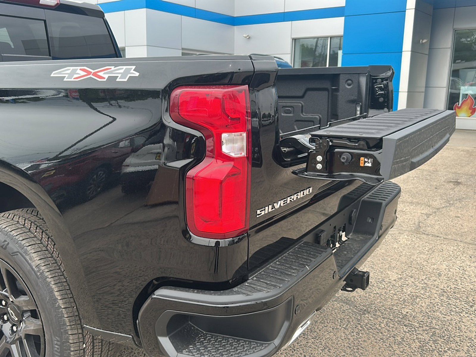 New 2026 Chevrolet Silverado 1500 RST w/ Safety Package AWD/4WD image 11