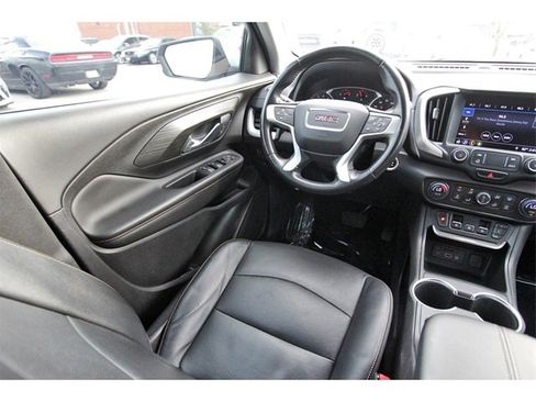 Used 2019 GMC Terrain SLT image 4