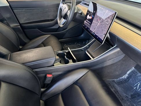 Used 2020 Tesla Model 3 Long Range AWD/4WD image 16