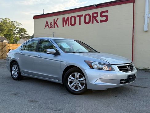 Used 2009 Honda Accord LX-P image 1