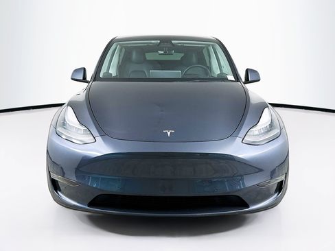 Used 2021 Tesla Model Y Long Range AWD/4WD image 2