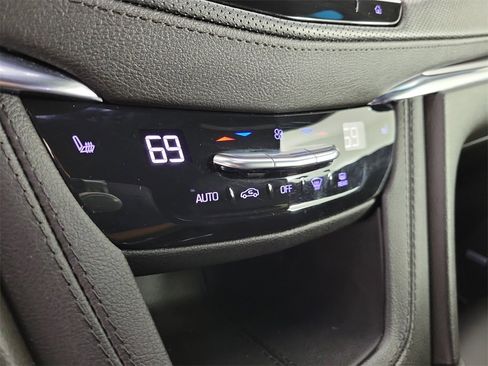 Certified 2023 Cadillac XT5 Luxury image 27