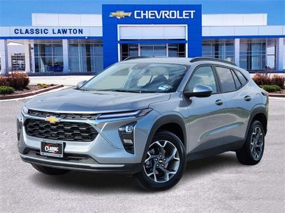 Used 2025 Chevrolet Trax LT