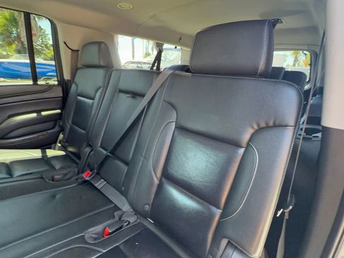 Used 2018 Chevrolet Suburban LT w/ LT Signature Package AWD/4WD image 34