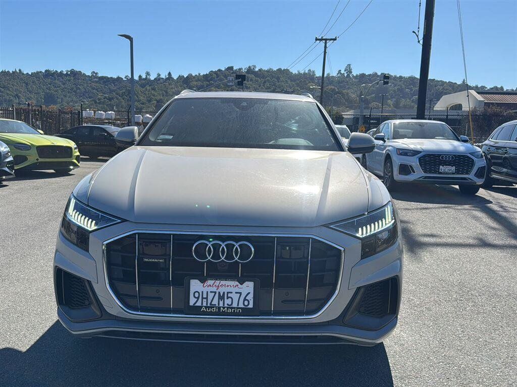 Used 2023 Audi Q8 Premium Plus w/ Premium Plus Package AWD/4WD image 3