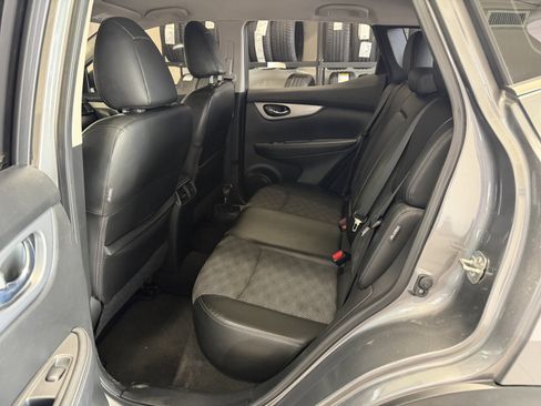 Used 2020 Nissan Rogue Sport SV w/ Technology Package image 21