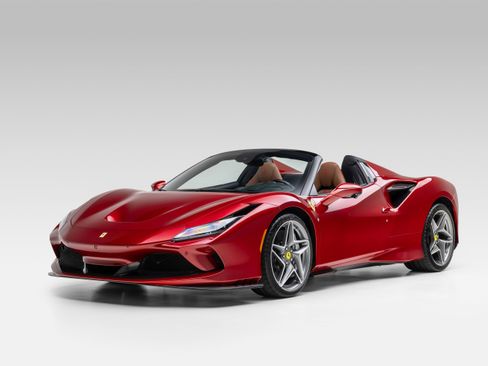 Certified 2023 Ferrari F8 Tributo RWD image 2