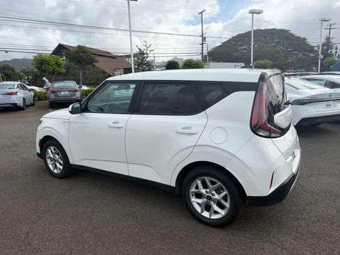 Used 2024 Kia Soul LX w/ Option Group 015 image 4
