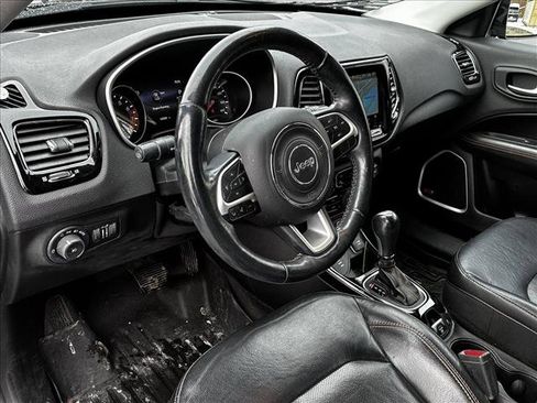 Used 2018 Jeep Compass Limited w/ Navigation Group image 10