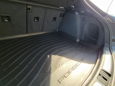 Used 2017 Porsche Macan GTS w/ Premium Package Plus image 42