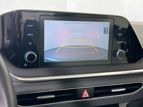 Used 2020 Hyundai Sonata SEL w/ Winter Weather Package image 13