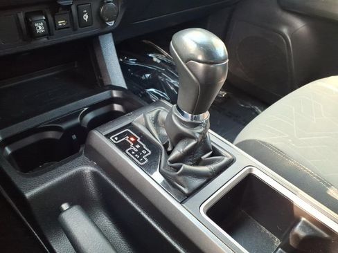 Used 2023 Toyota Tacoma TRD Off-Road AWD/4WD image 17