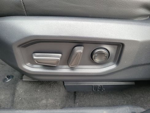 Used 2025 Toyota Tundra Limited image 20