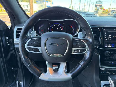 Used 2019 Jeep Grand Cherokee SRT image 32