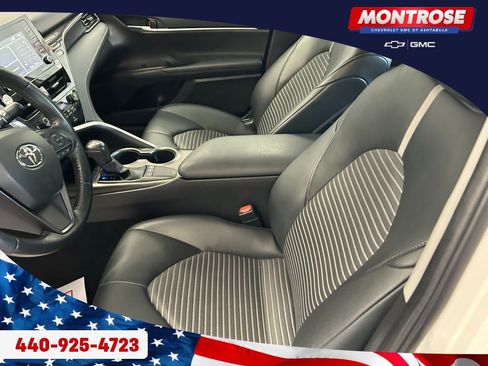 Used 2023 Toyota Camry SE image 11