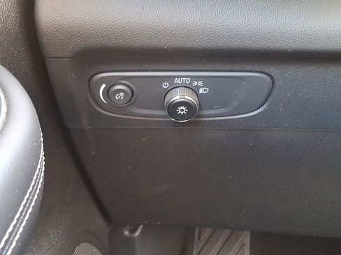 Used 2023 Buick Envision Essence image 26