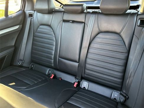 Used 2022 Alfa Romeo Stelvio Veloce image 23