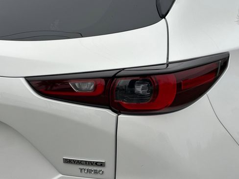 New 2025 MAZDA CX-5 Signature image 32