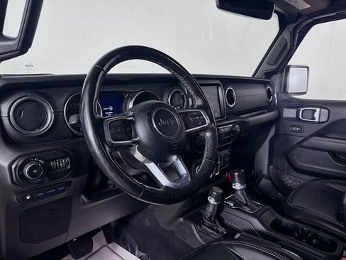 Used 2021 Jeep Wrangler Unlimited Sahara w/ Cold Weather Group AWD/4WD image 9