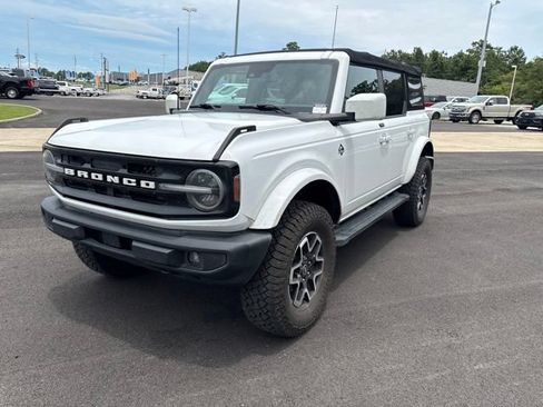 Used 2021 Ford Bronco Outer Banks AWD/4WD image 3