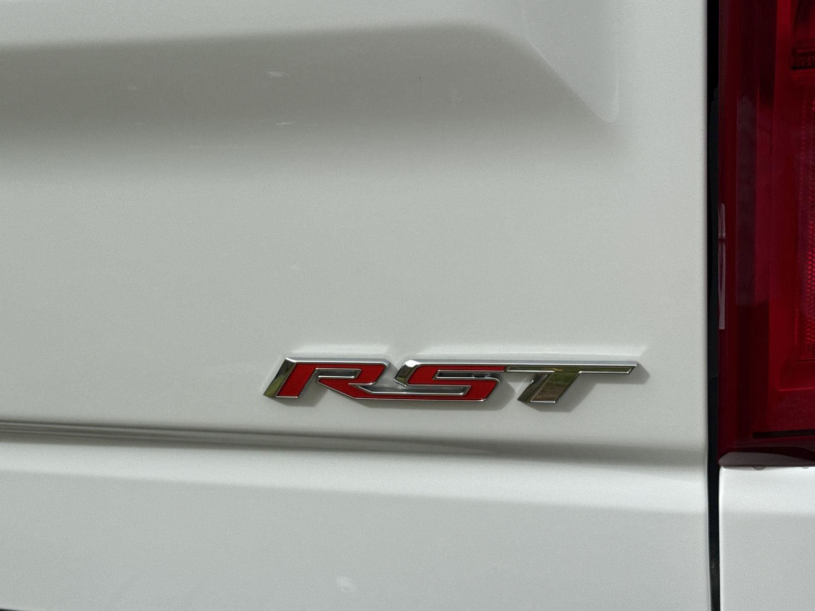 New 2026 Chevrolet Silverado 1500 RST w/ RST Select Package AWD/4WD image 9