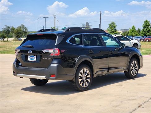 New 2025 Subaru Outback Limited image 4