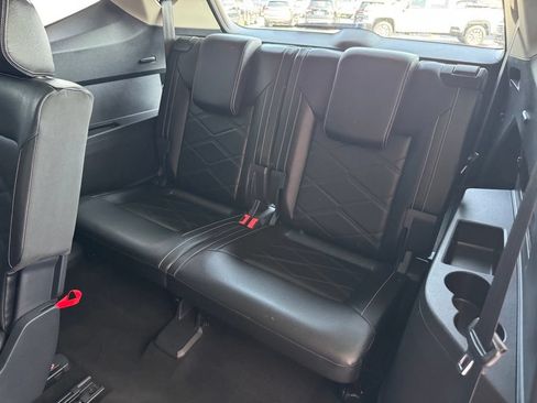 Used 2025 Volkswagen Atlas SE AWD/4WD image 25