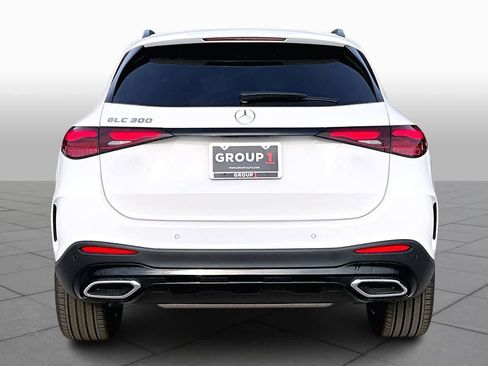 New 2026 Mercedes-Benz GLC 300 image 5